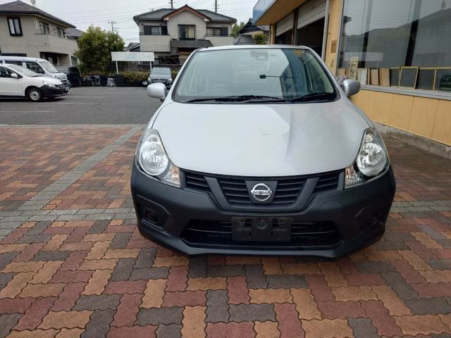 Nissan AD