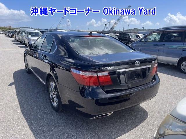 LEXUS LS600H