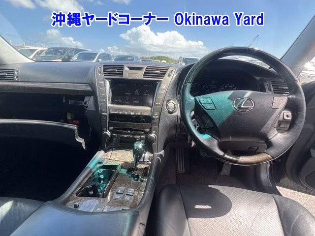 LEXUS LS600H