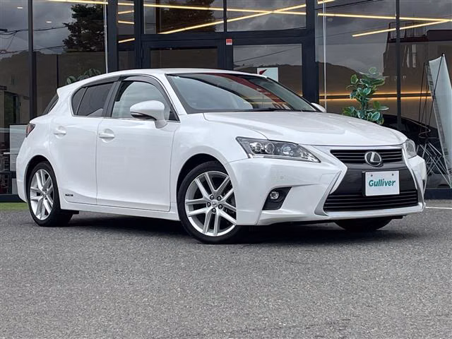 LEXUS CT200H