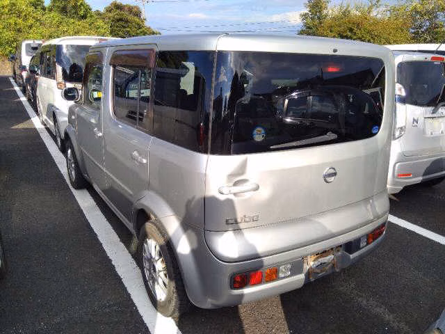 NISSAN CUBE