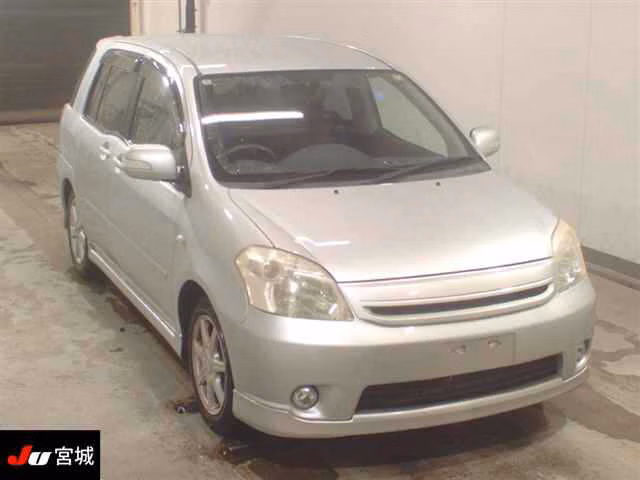 TOYOTA RAUM