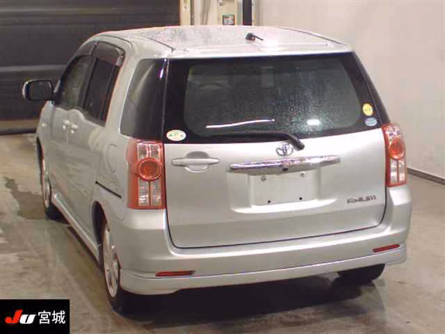 TOYOTA RAUM