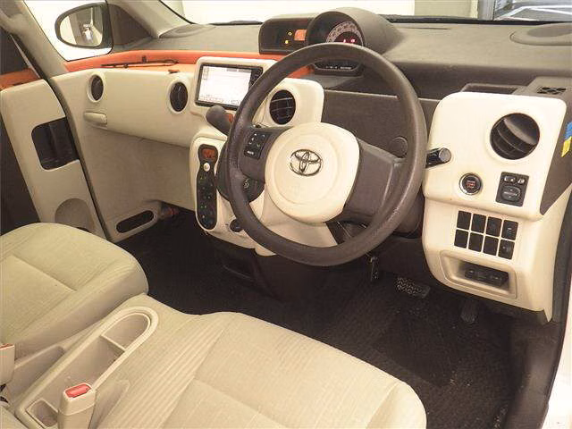 TOYOTA SPADE