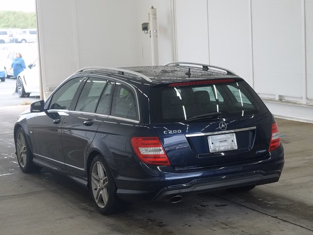 MERCEDES-BENZ C-CLASS