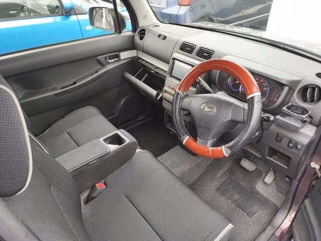 DAIHATSU MOVE CONTE