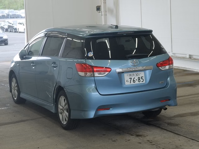 TOYOTA WISH