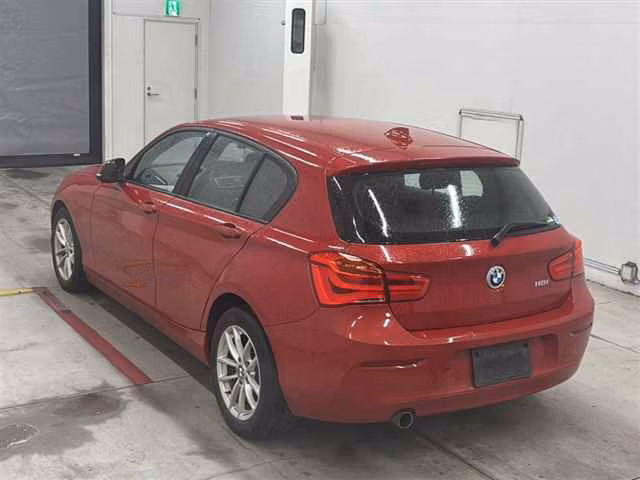 BMW 1-SERIES
