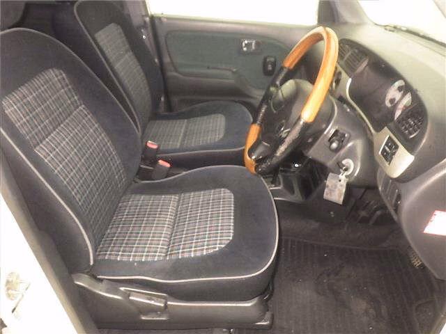 DAIHATSU MIRA GINO