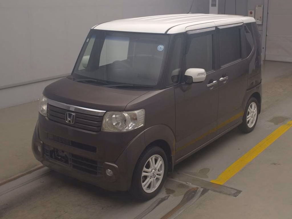 HONDA N-BOX