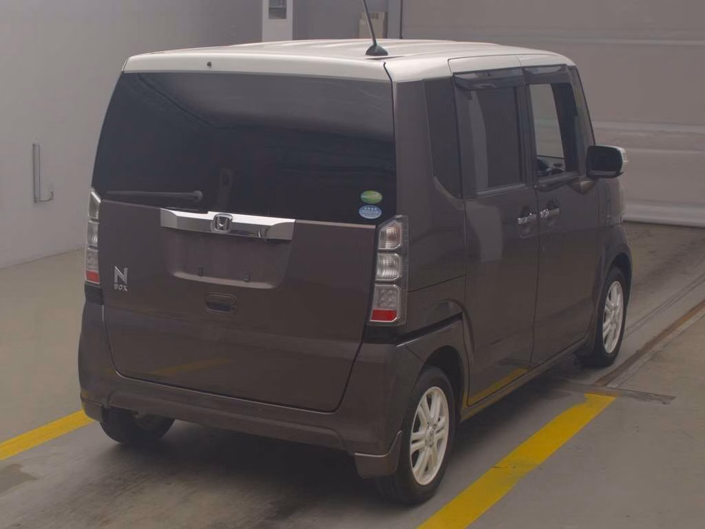 HONDA N-BOX