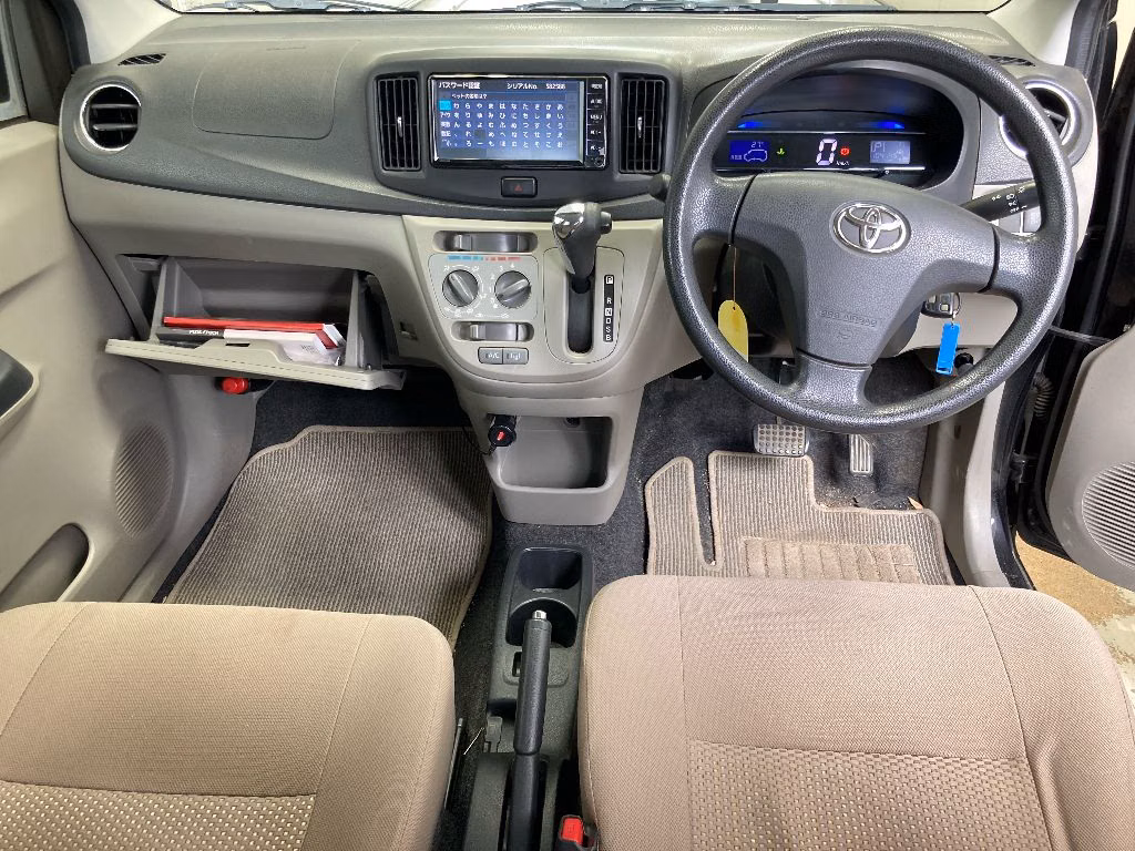 TOYOTA PIXIS EPOCH