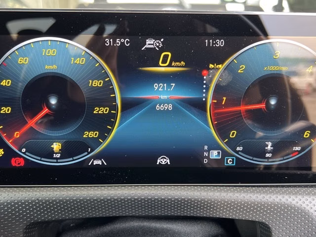 MERCEDES-BENZ CLA-CLASS