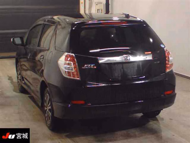 HONDA FIT SHUTTLE