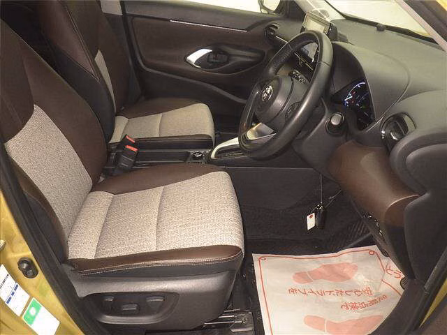 TOYOTA YARIS CROSS