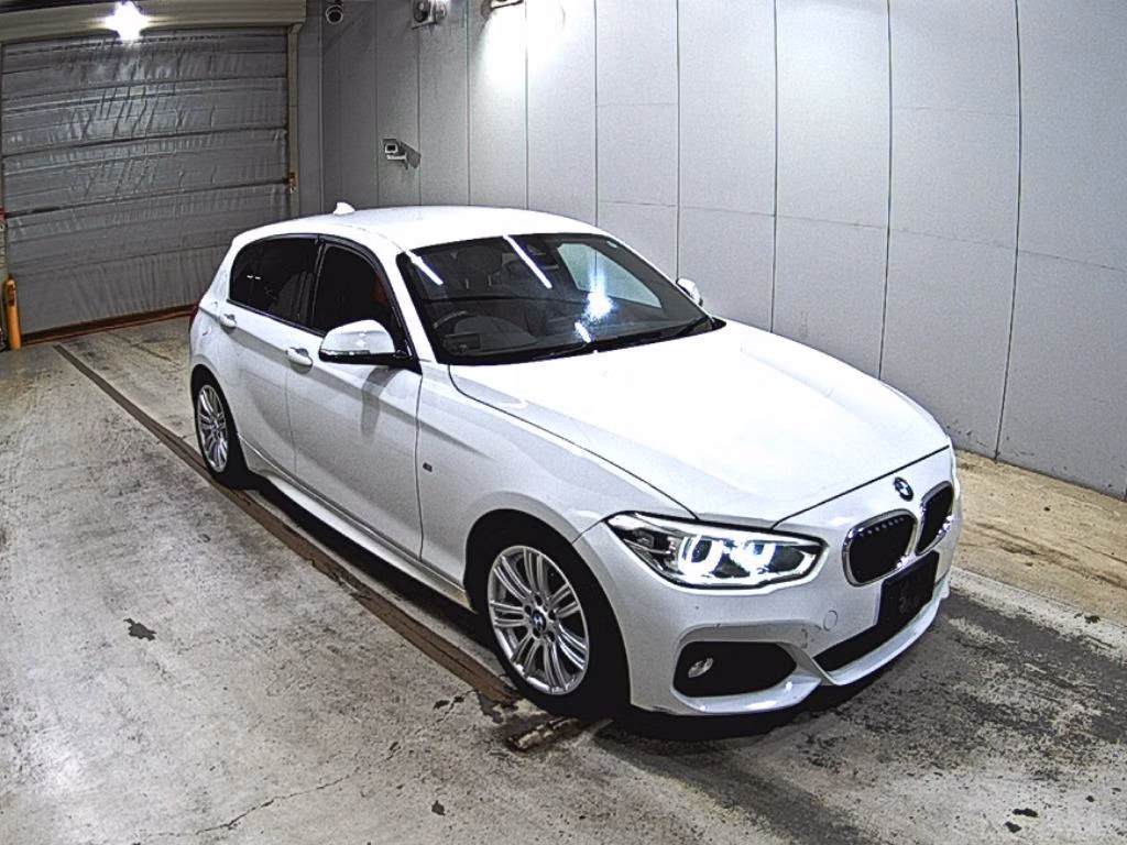 BMW 1-SERIES
