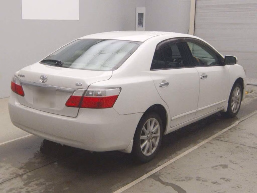 TOYOTA PREMIO