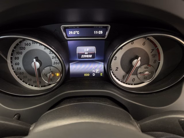 MERCEDES-BENZ CLA-CLASS
