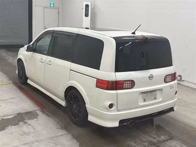 NISSAN LAFESTA