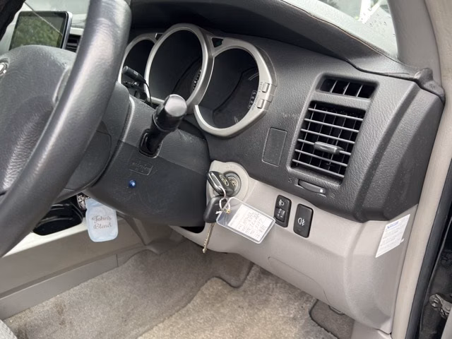 TOYOTA HILUX SURF