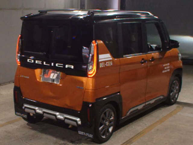 MITSUBISHI DELICA MINI