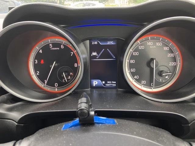 SUZUKI SWIFT