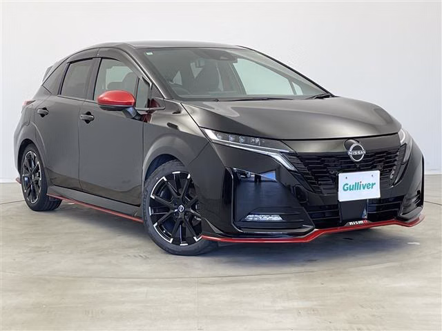 Nissan Aura