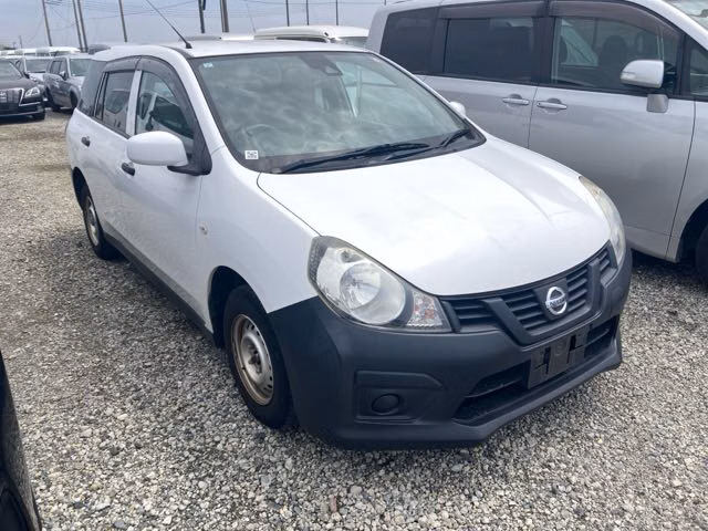 Nissan AD