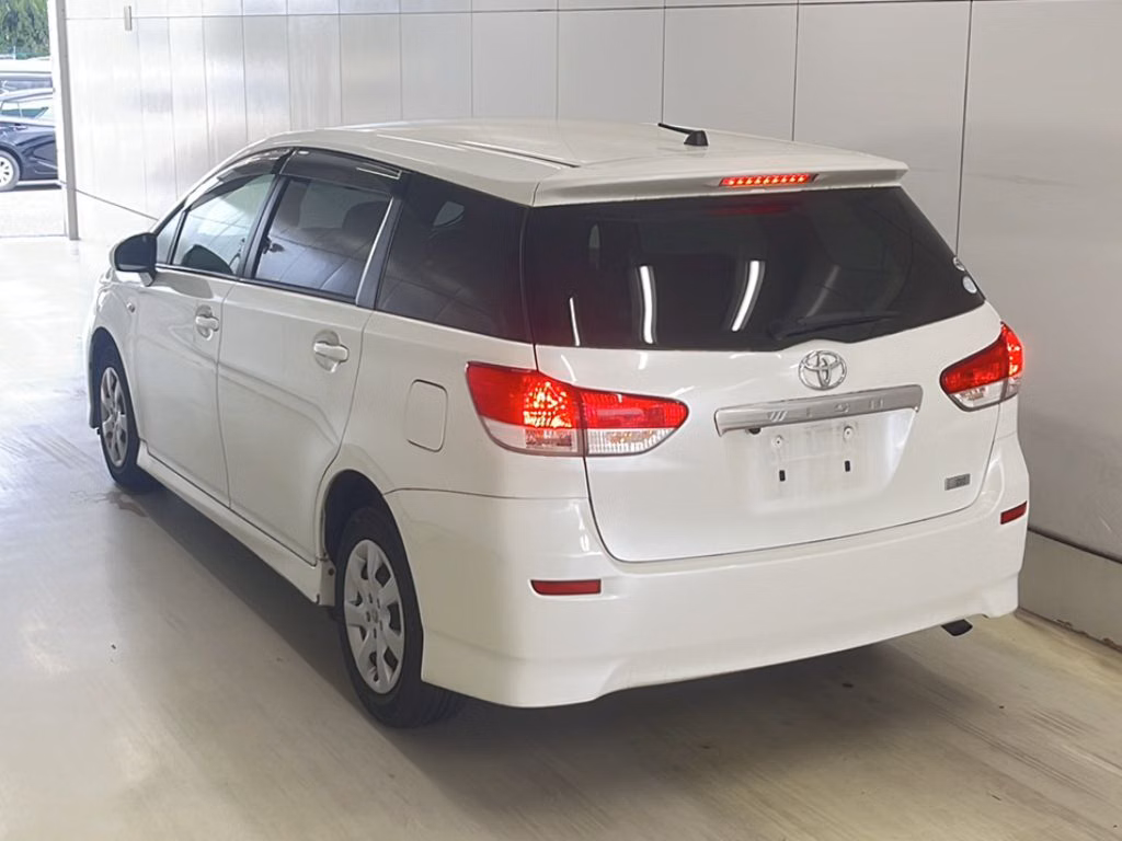 TOYOTA WISH