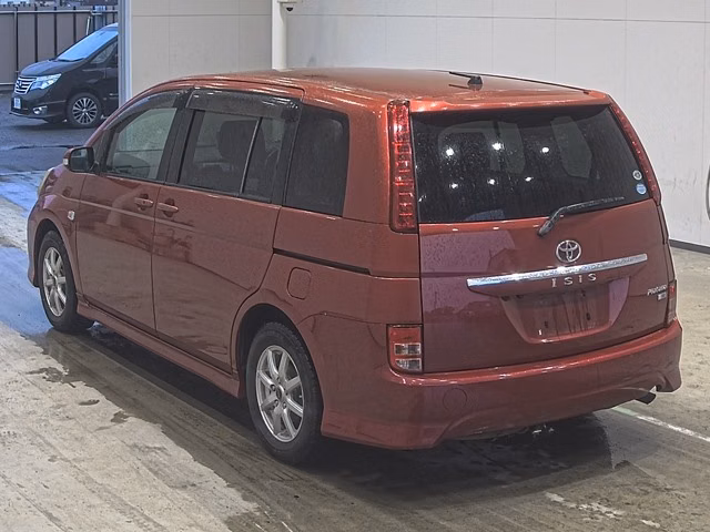 TOYOTA ISIS