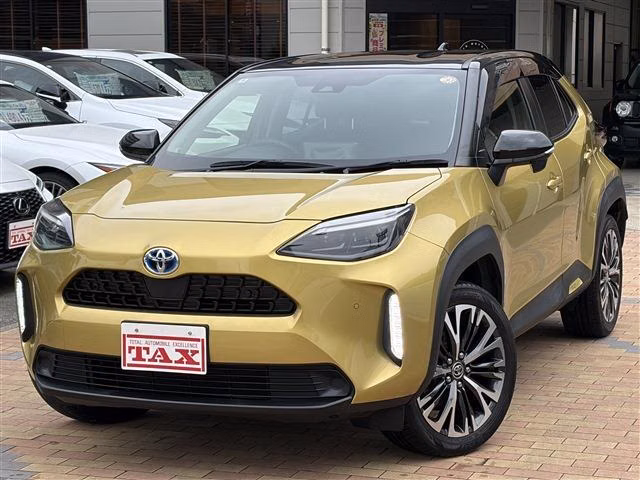 TOYOTA YARIS CROSS