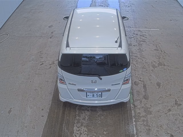 HONDA FREED SPIKE