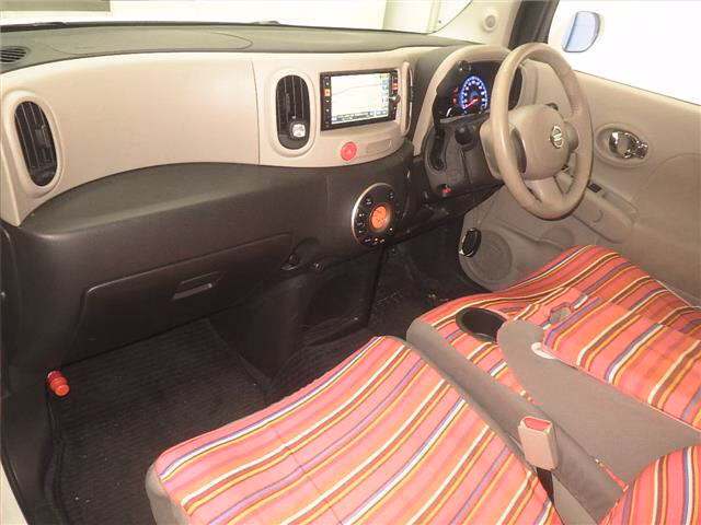NISSAN CUBE