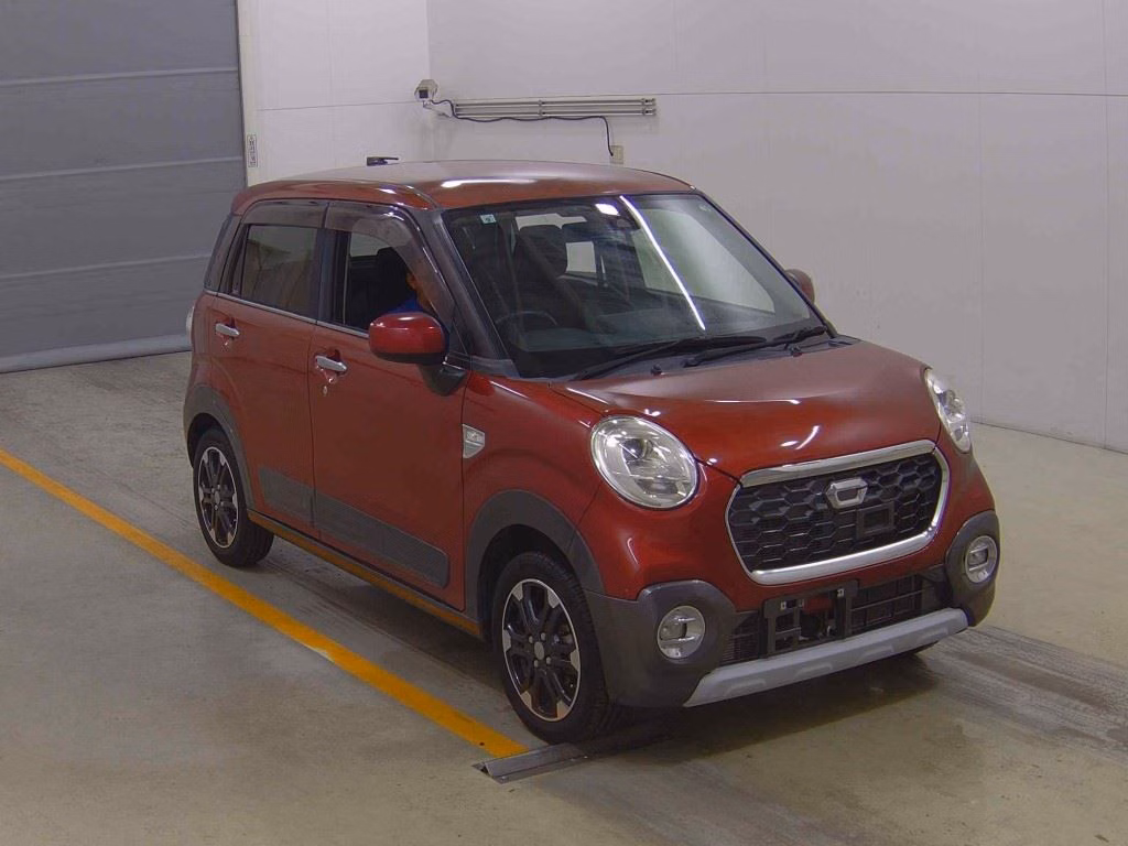 DAIHATSU CAST