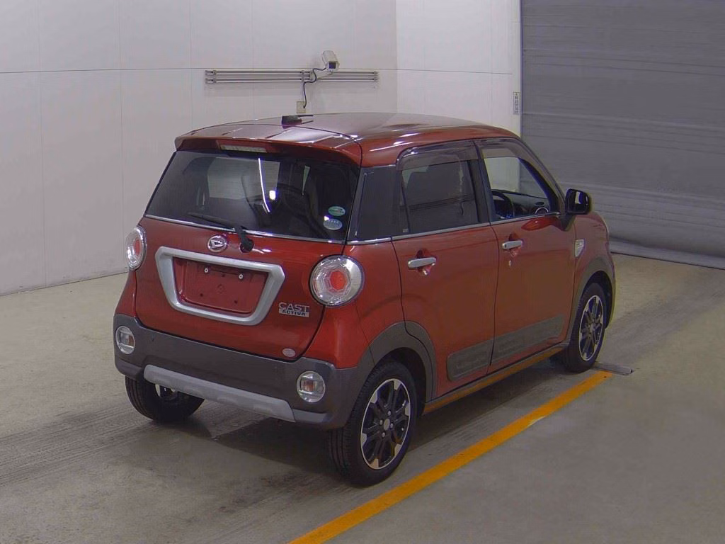 DAIHATSU CAST