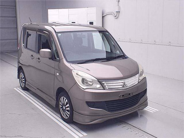 Mitsubishi Delica D:2