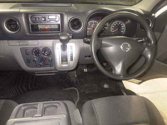 NISSAN NV350 CARAVAN