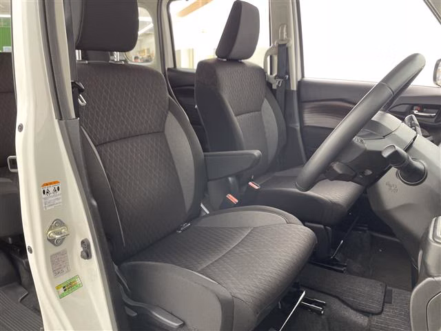 Mitsubishi Delica D:2
