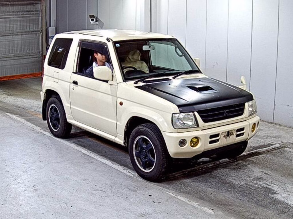Mitsubishi Pajero Mini