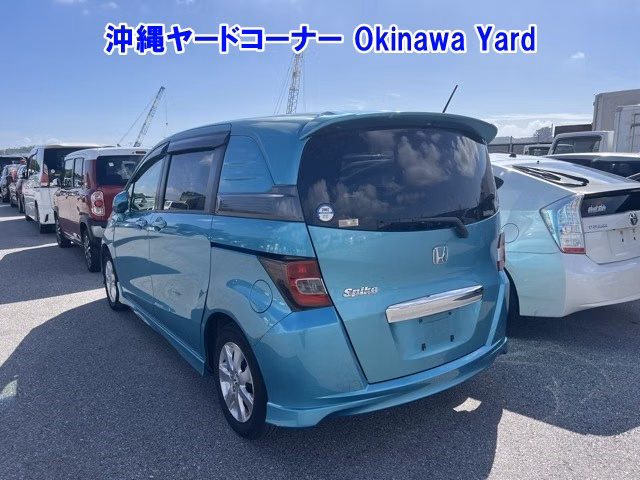 HONDA FREED SPIKE