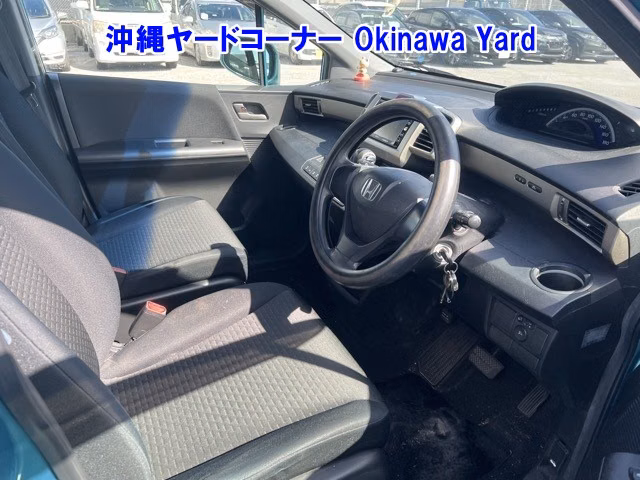 HONDA FREED SPIKE