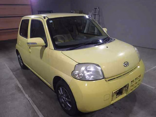 DAIHATSU ESSE