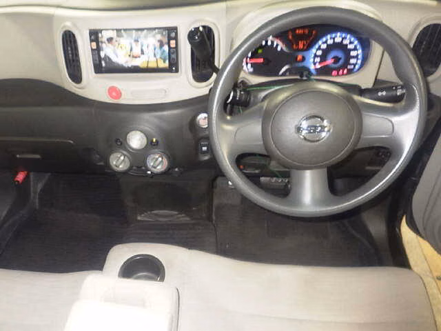 NISSAN CUBE