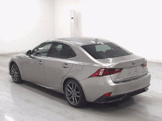 Lexus IS300h