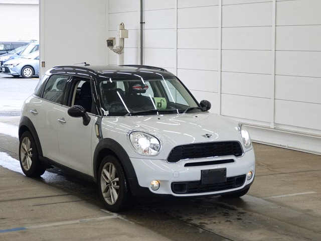MINI CROSSOVER