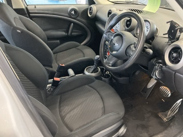 MINI CROSSOVER