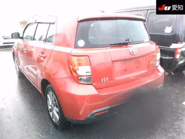 TOYOTA IST