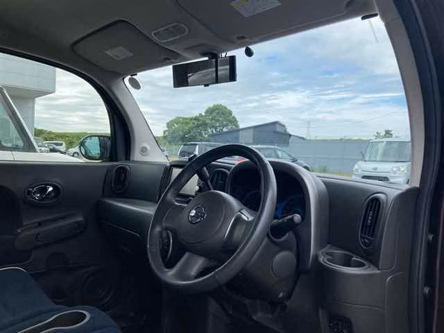 NISSAN CUBE
