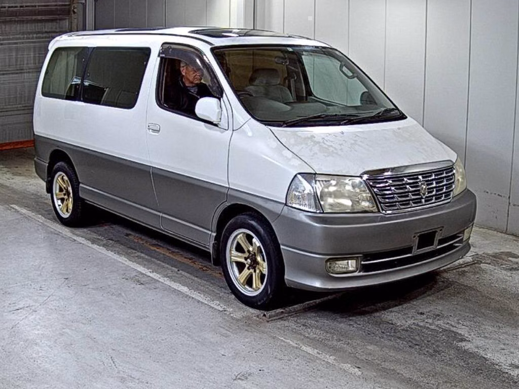 Toyota Grand Hiace