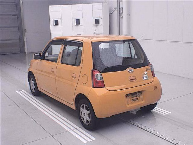 DAIHATSU ESSE